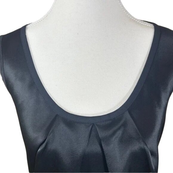 St. John satin shell top black women’s size L - Picture 3 of 6